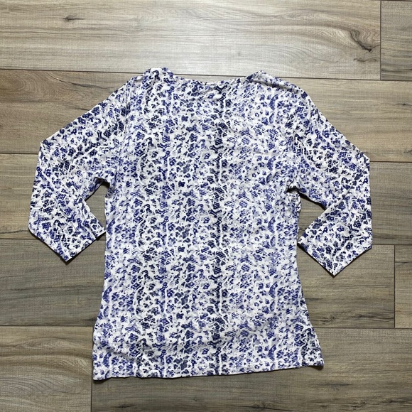 CAbi Womens Double Drape Animal Print 3/4 Sleeve Top Size Large - Picture 6 of 8